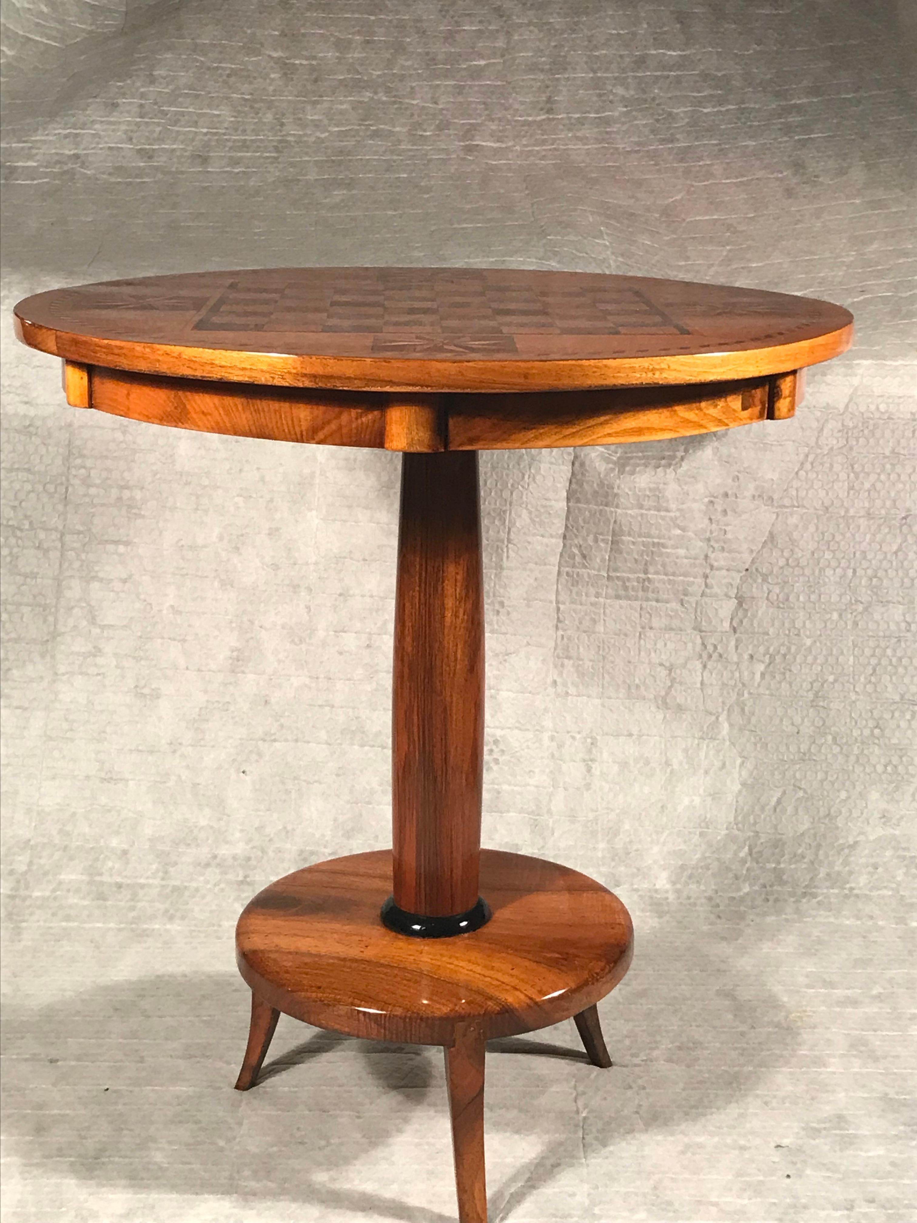 Queens Court Chess Table - Thai Aces